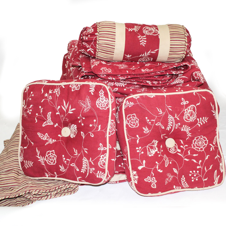 Williamsburg Queen Bedding Set