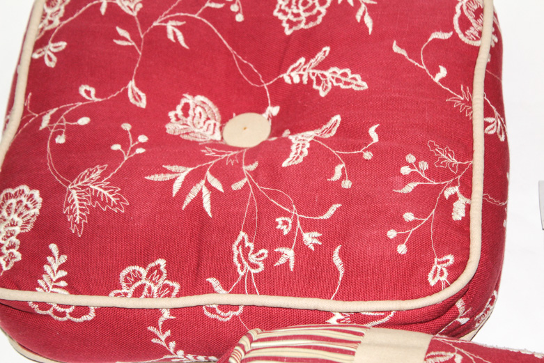 Williamsburg Queen Bedding Set