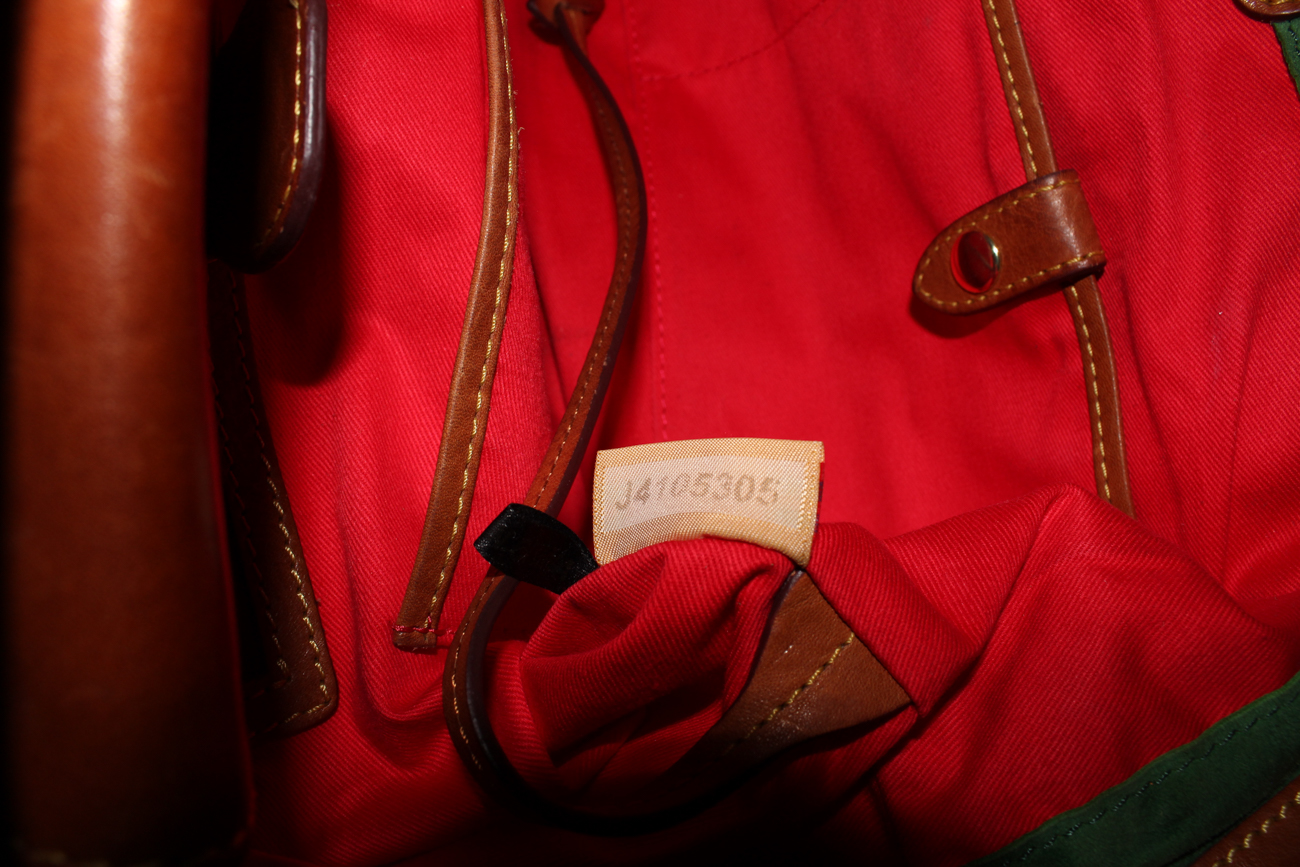 Classic Dooney & Bourke Shoulder Bag