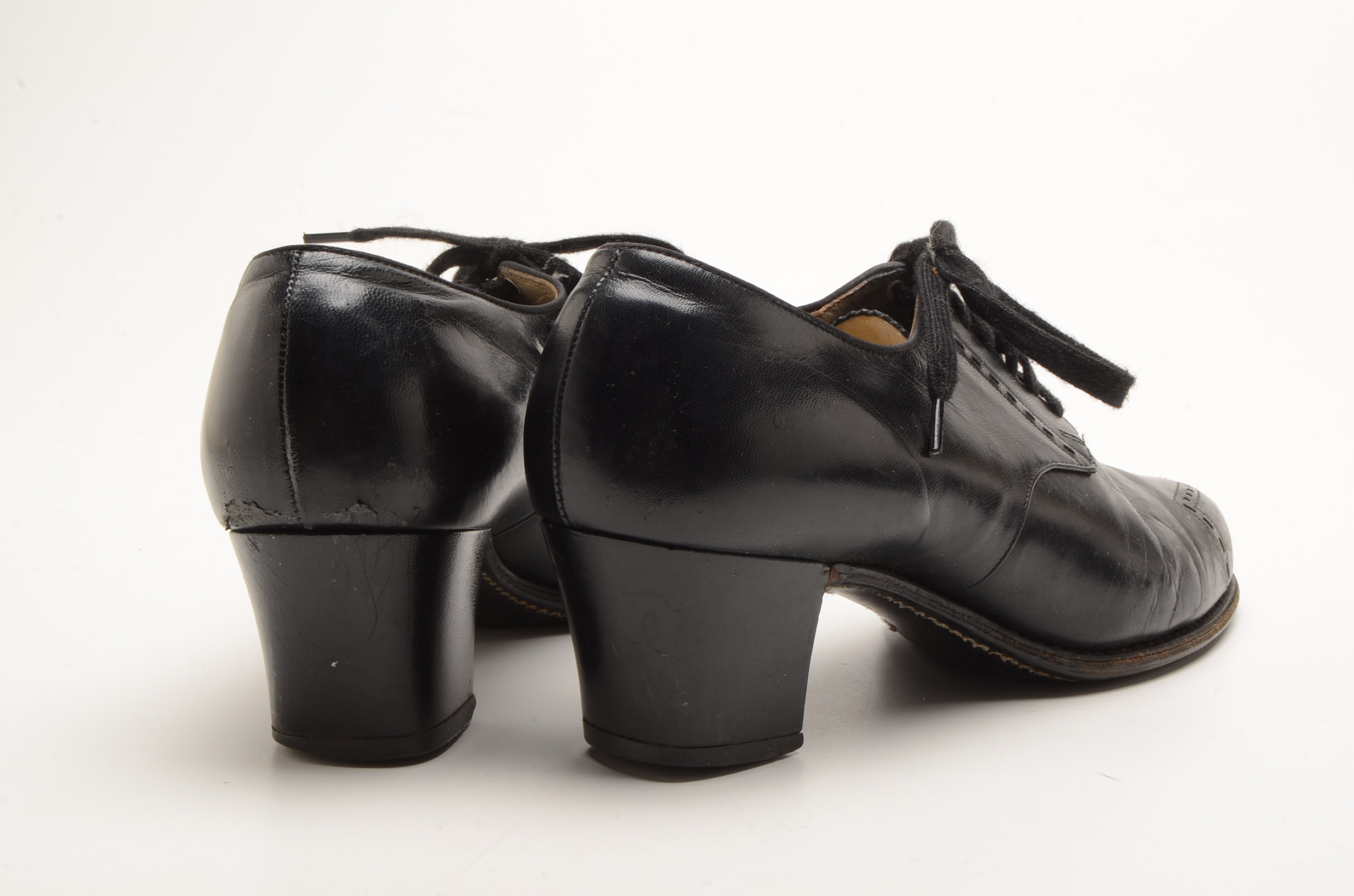 Assortment of Women's Vintage Heeled Oxfords