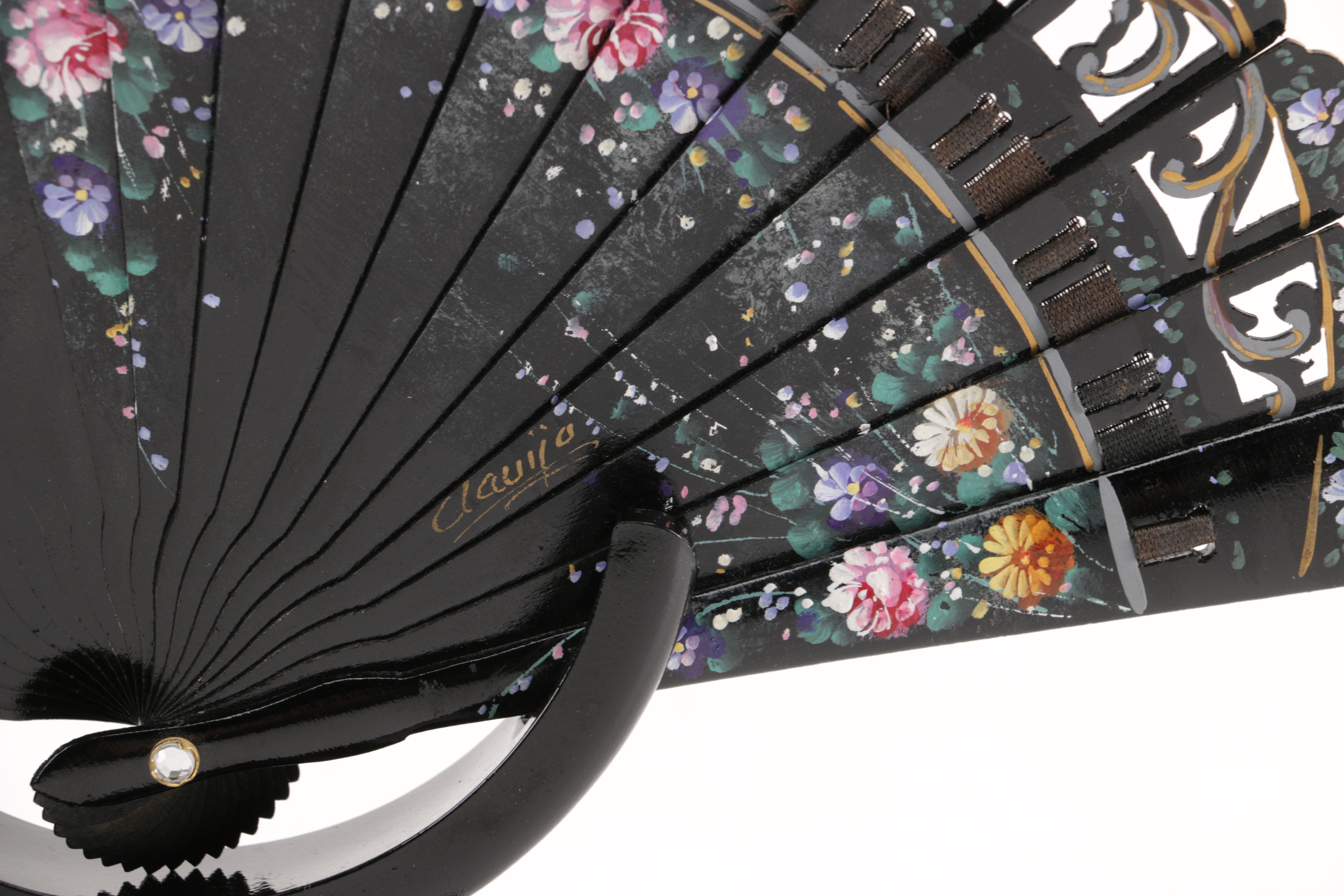 Floral Fans Including Stand