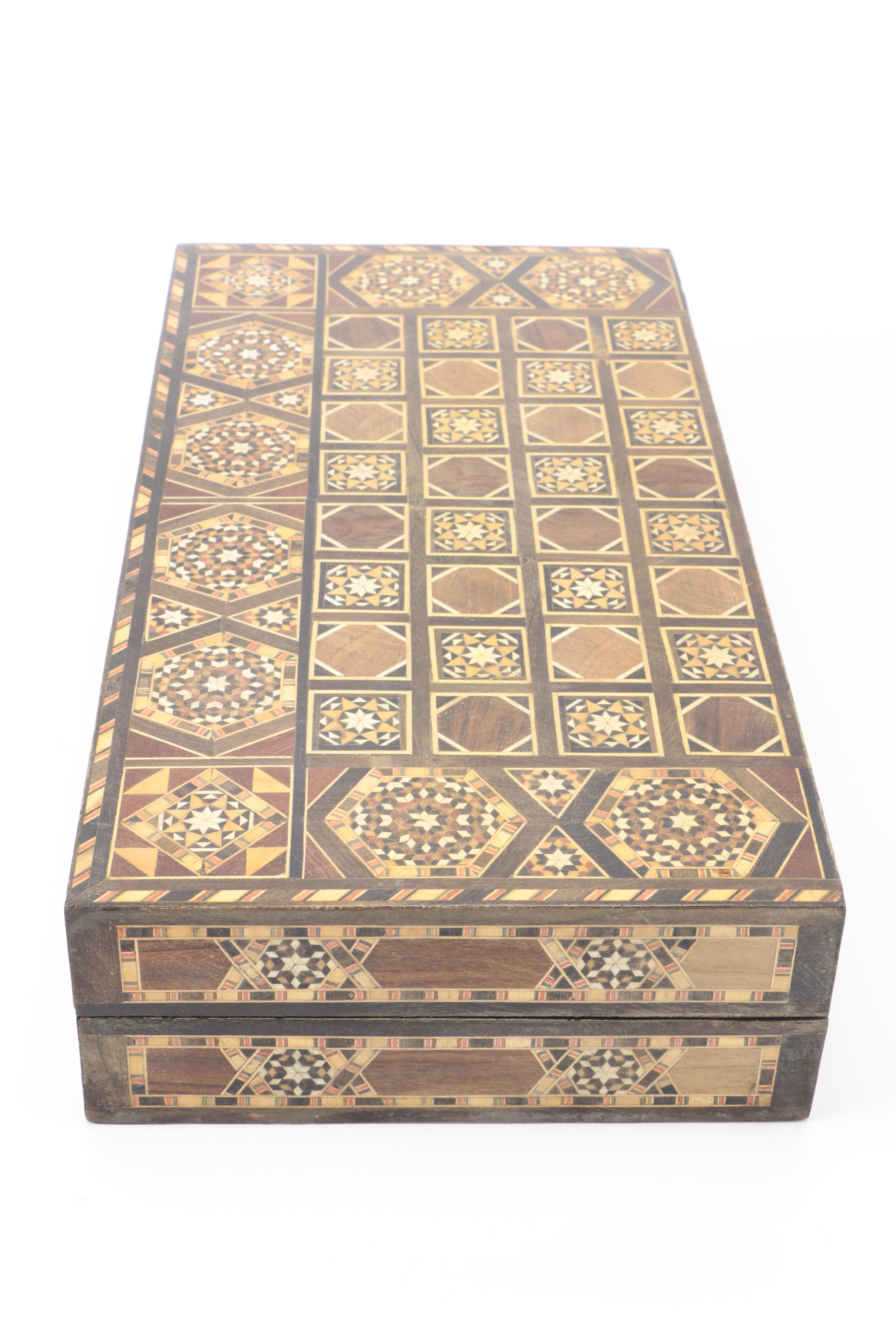 Backgammon Game in Wooden Case