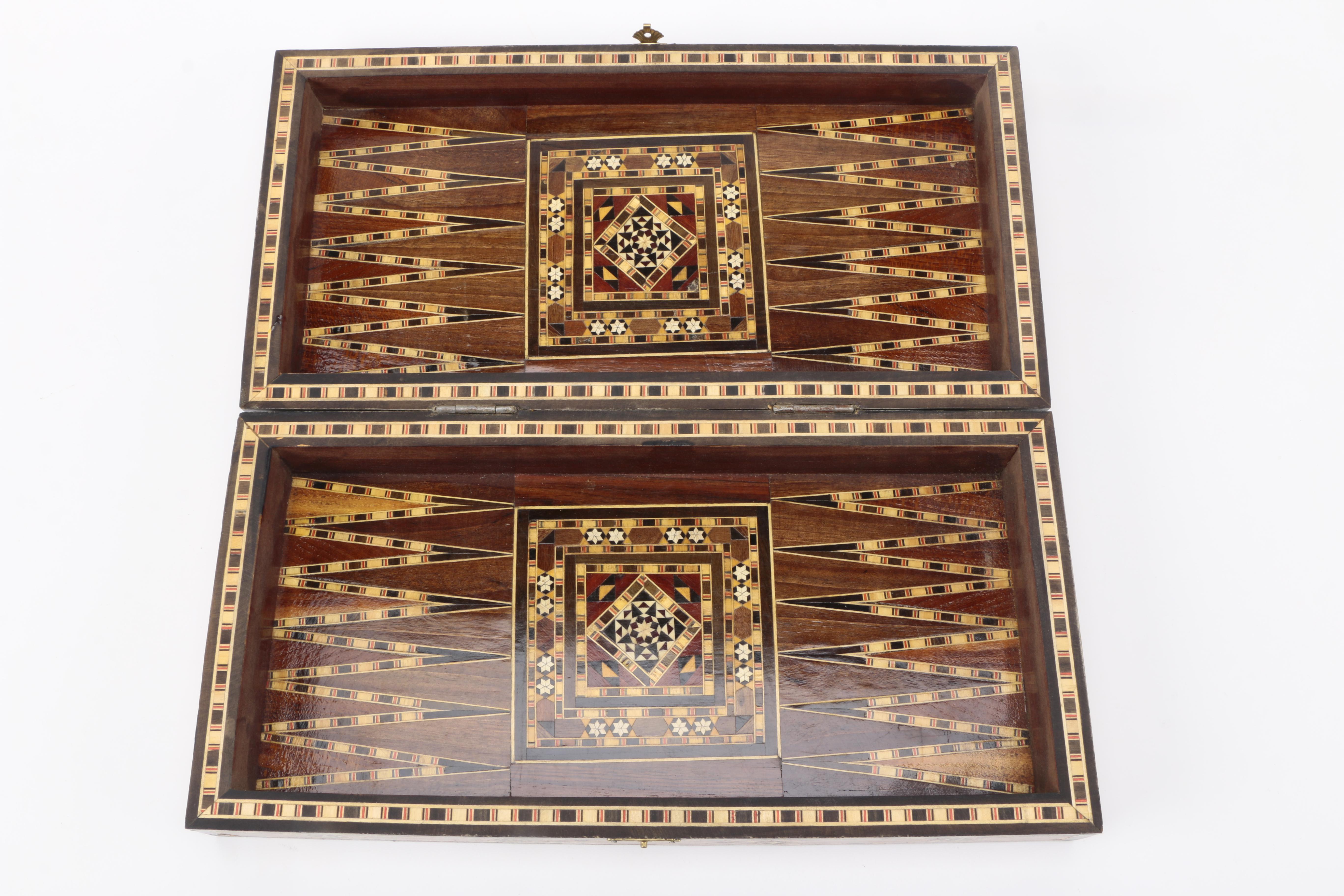 Backgammon Game in Wooden Case