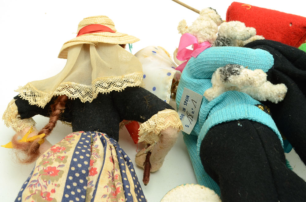 Spanish "Klumpe Roldan" Dolls and Other Puppets