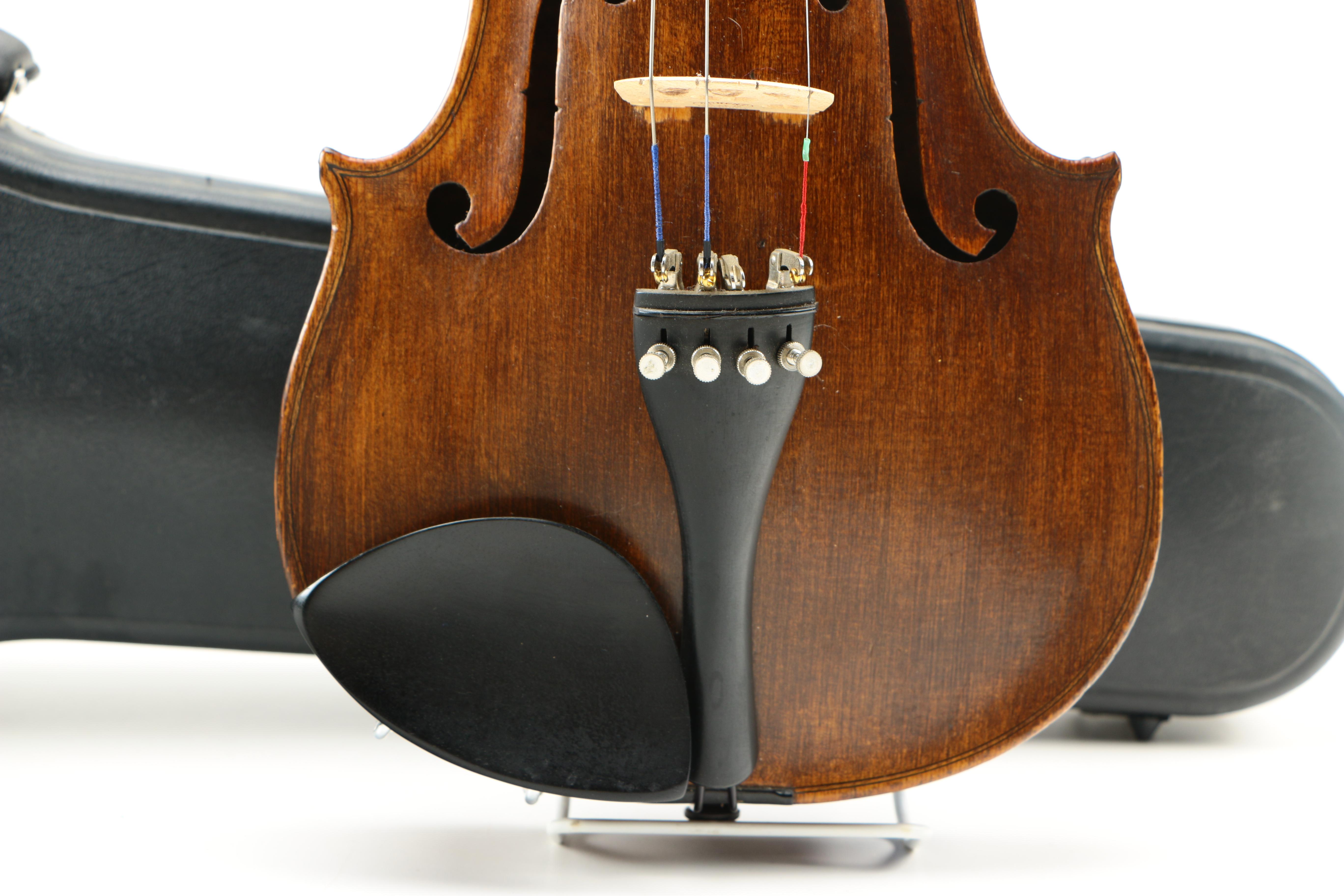 Skylark Violin and Case