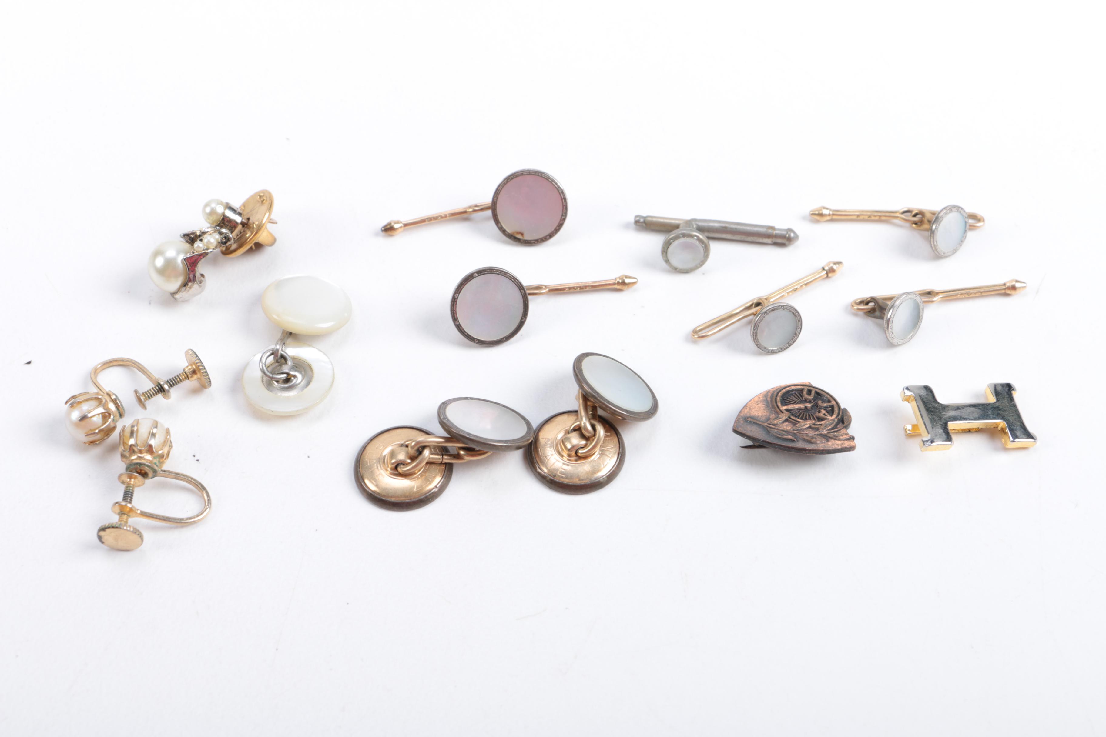 Assorted Vintage Jewelry