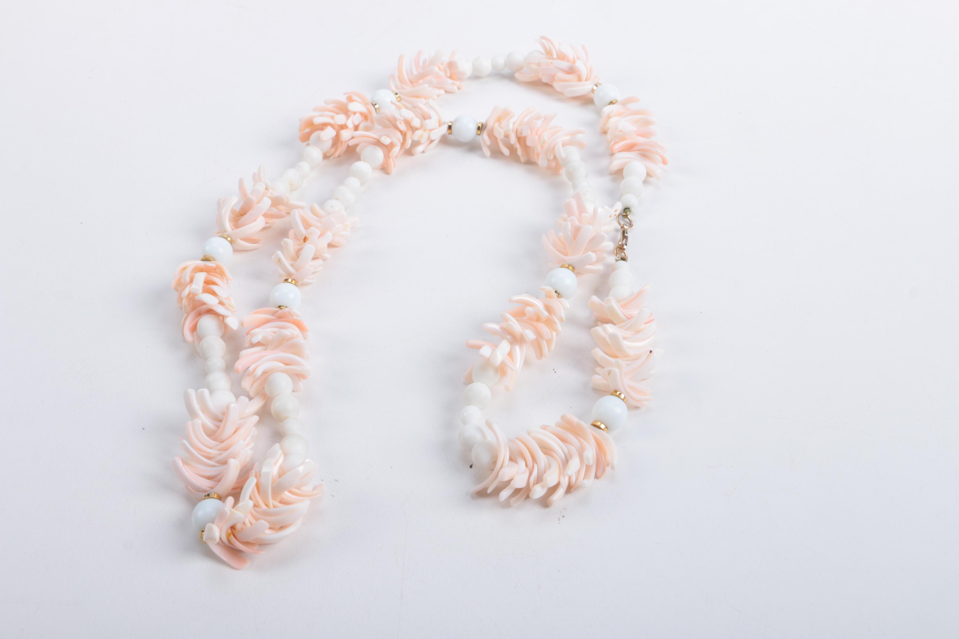 Assorted Vintage Jewelry