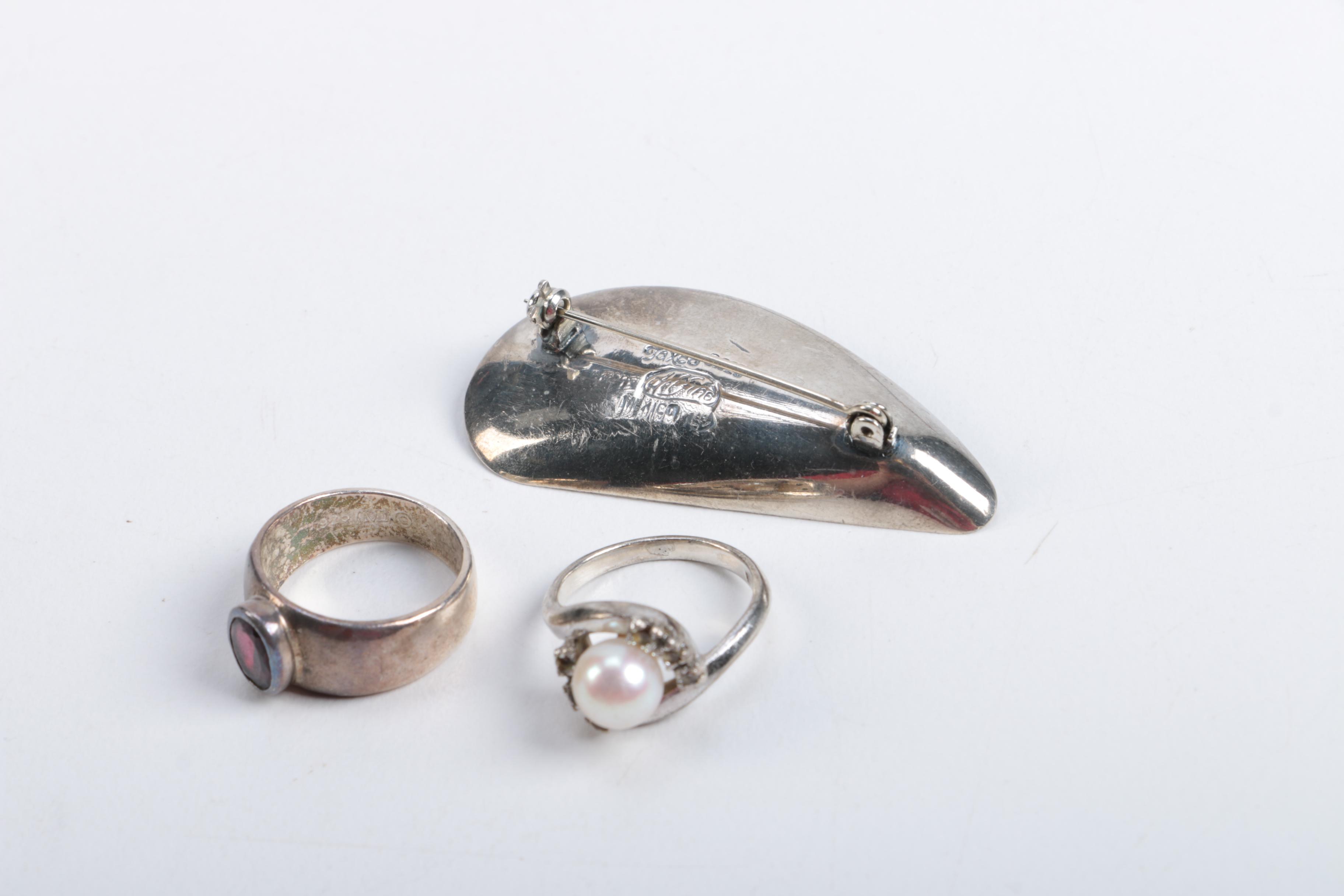 Sterling Silver and 800 Silver Jewelry Assortment