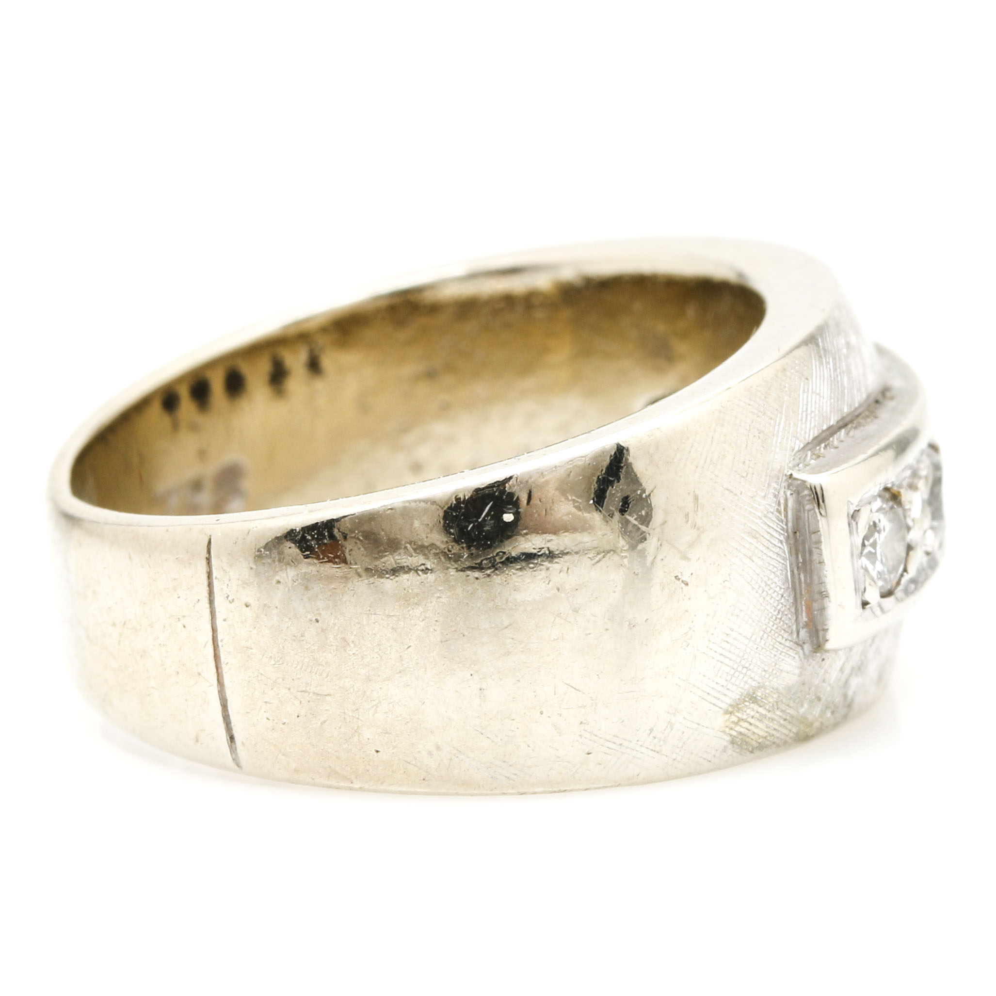 14K White Gold Diamond Ring