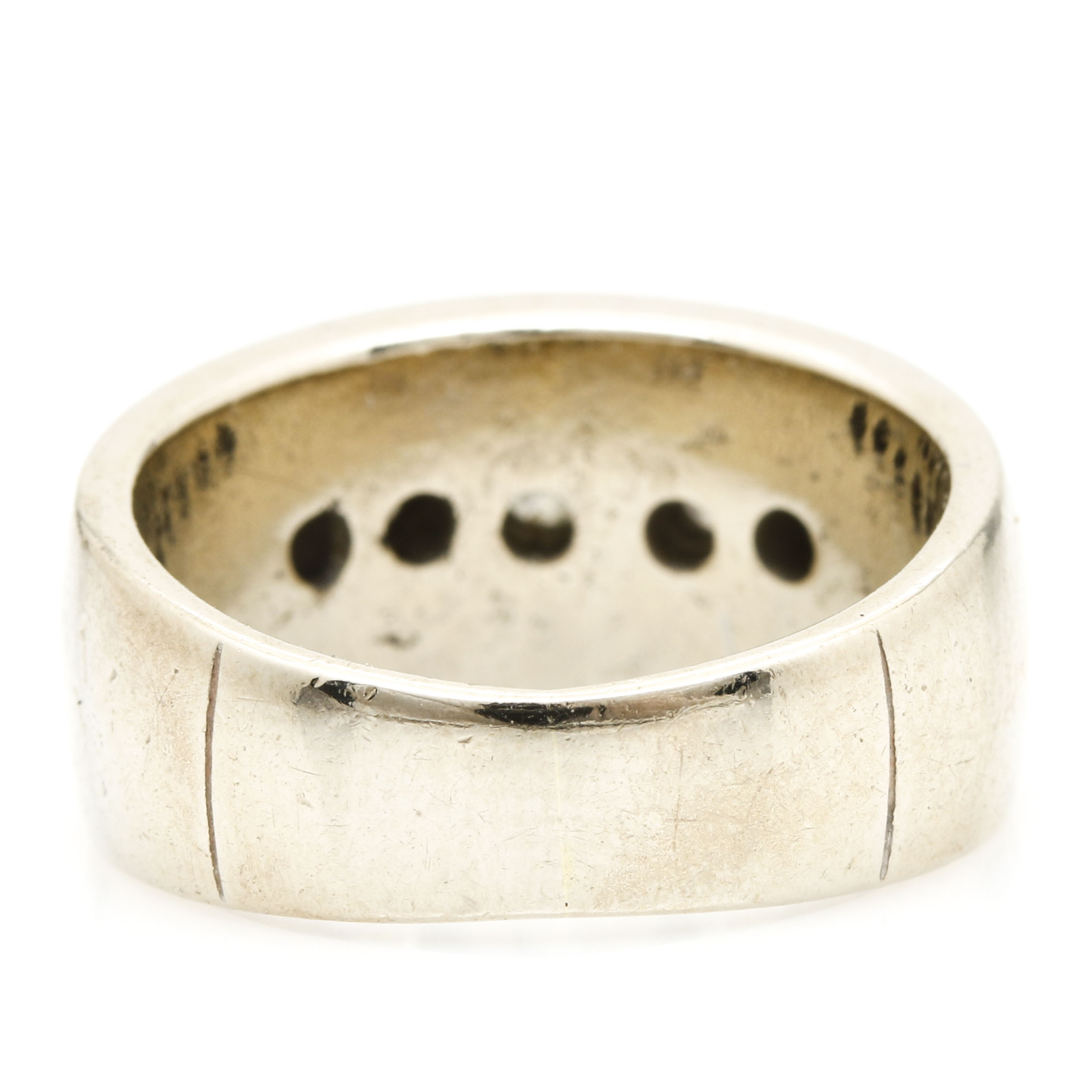 14K White Gold Diamond Ring