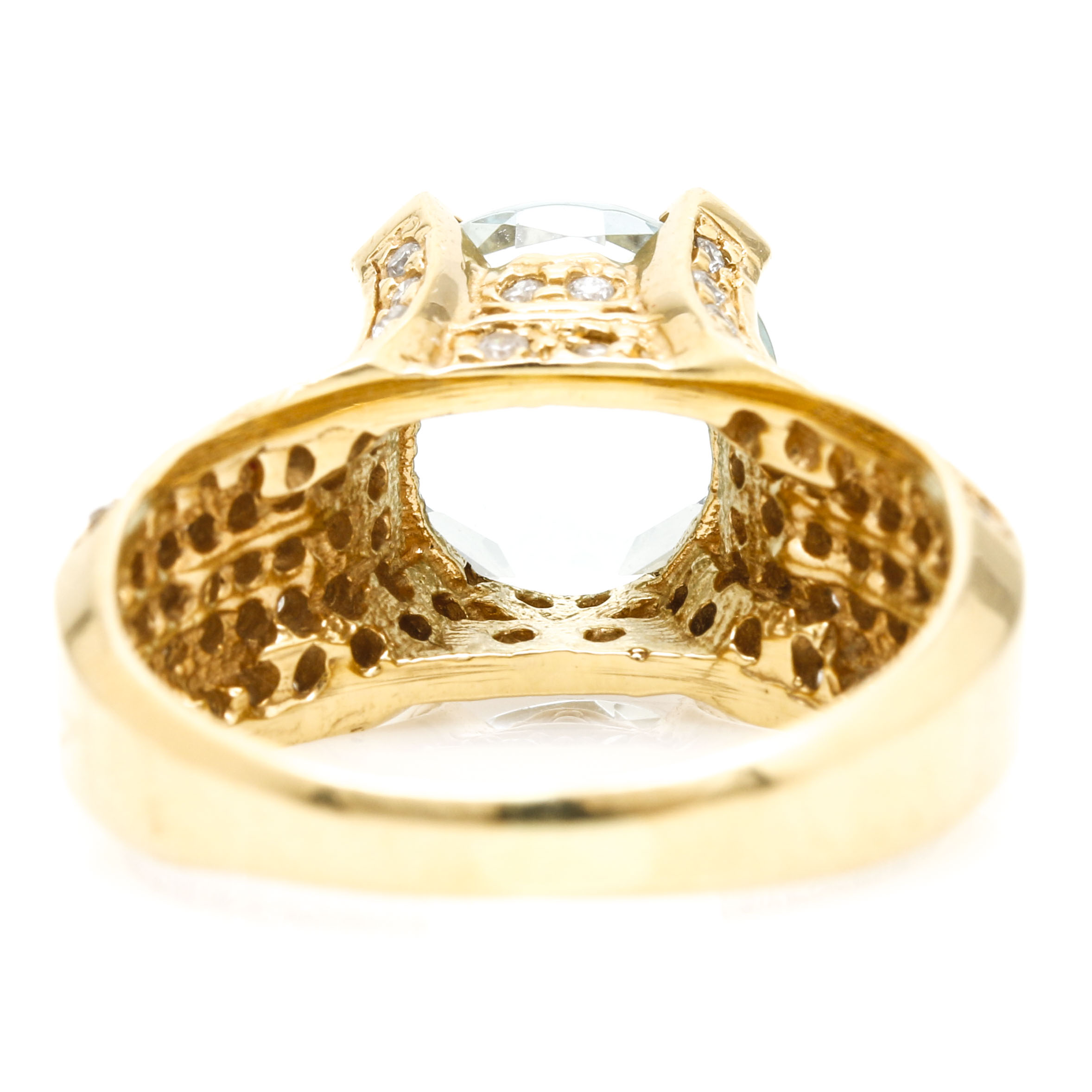 18K Yellow Gold 3.21 CT Aquamarine and Diamond Ring