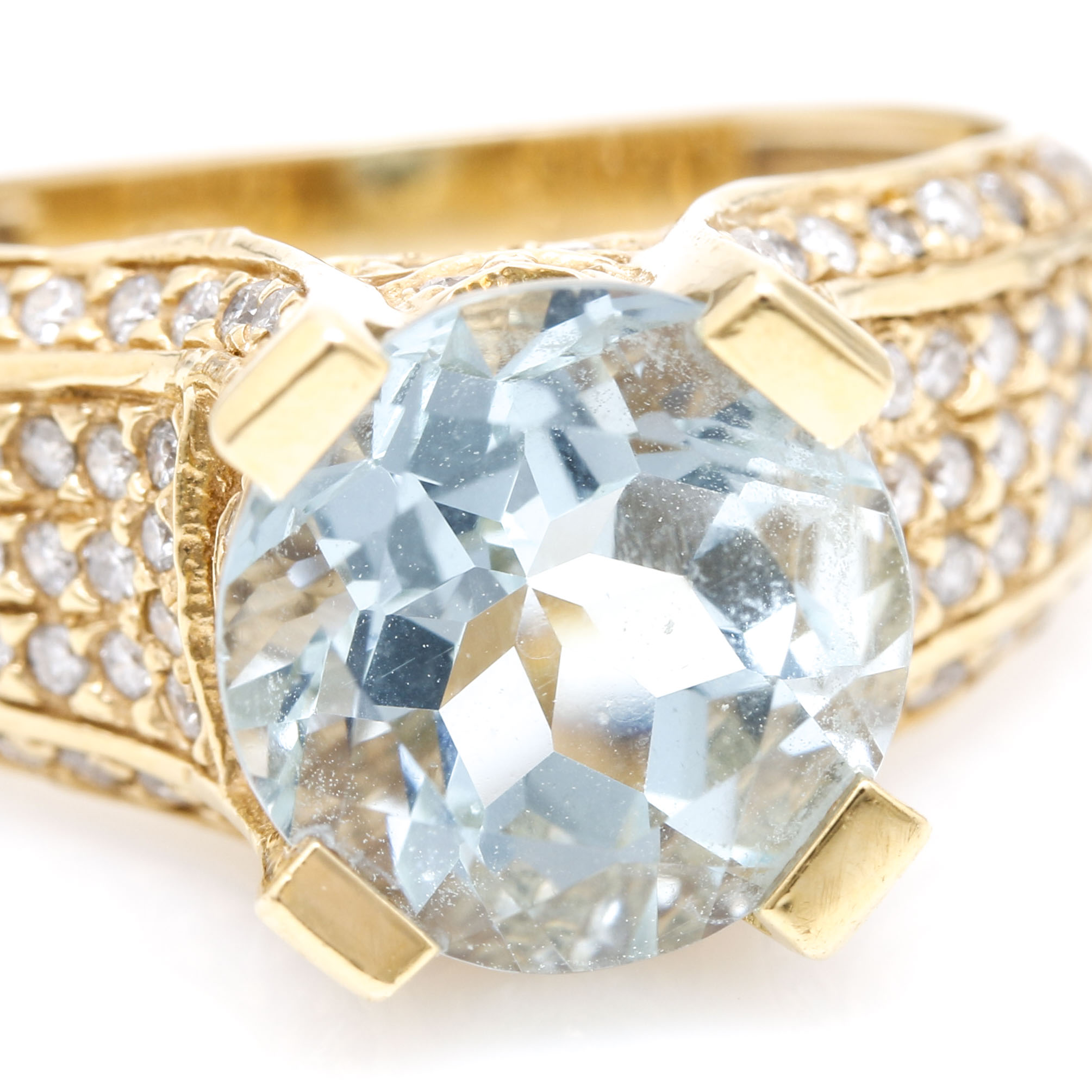18K Yellow Gold 3.21 CT Aquamarine and Diamond Ring