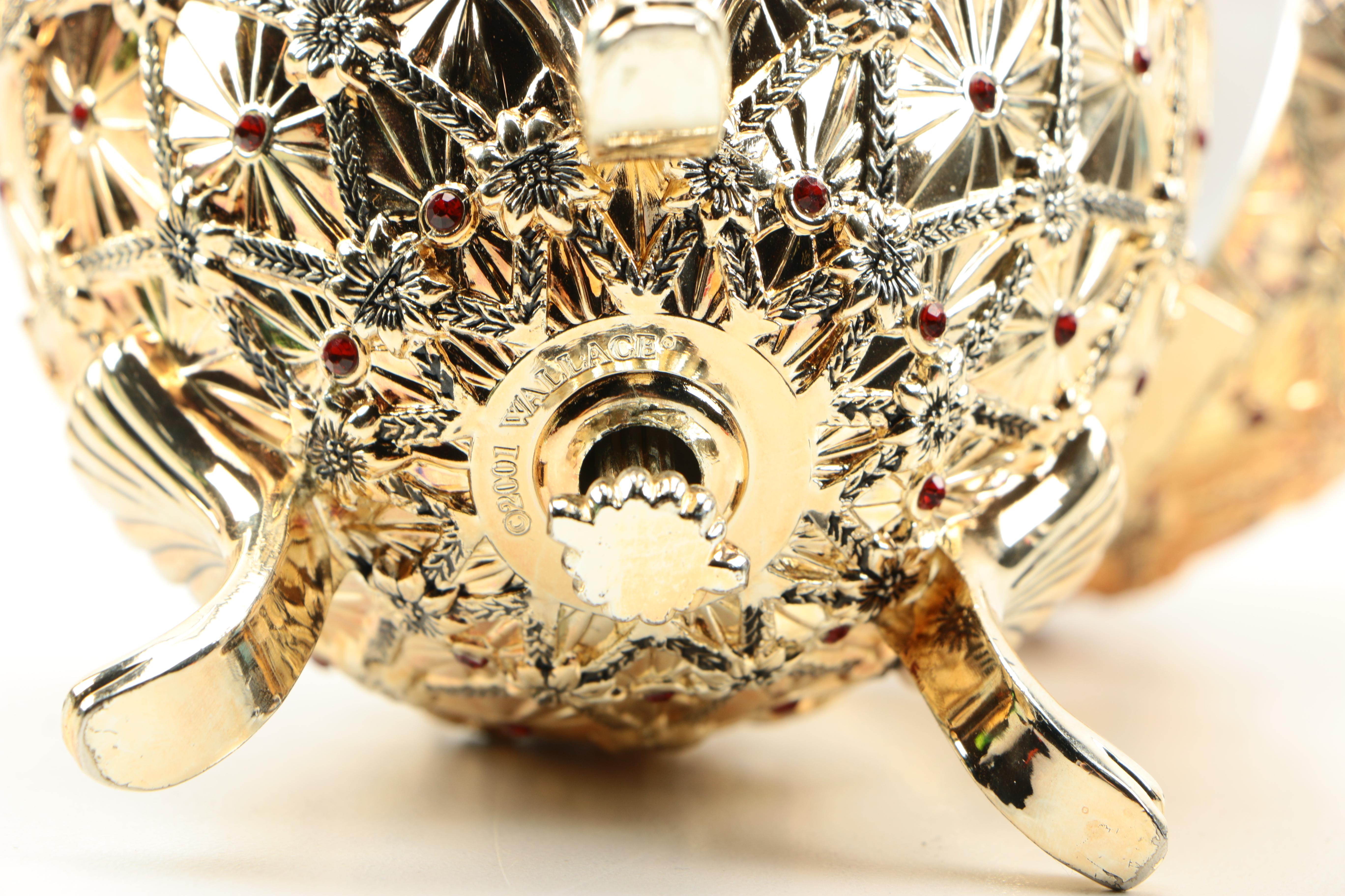 2001 Wallace Silversmiths Silver Plate Holiday Musical Egg