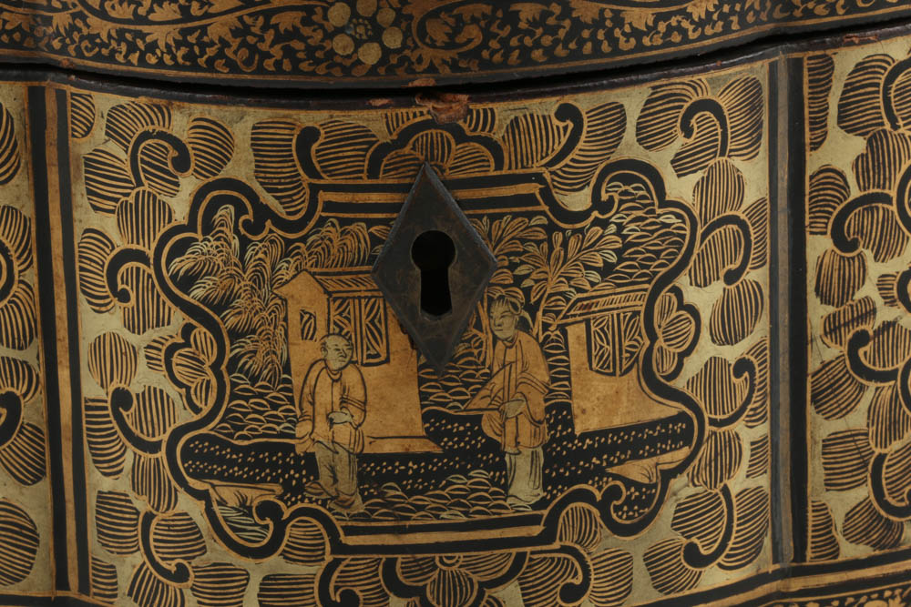 Chinese Qing Dynasty Lobate Tea Caddy Chest