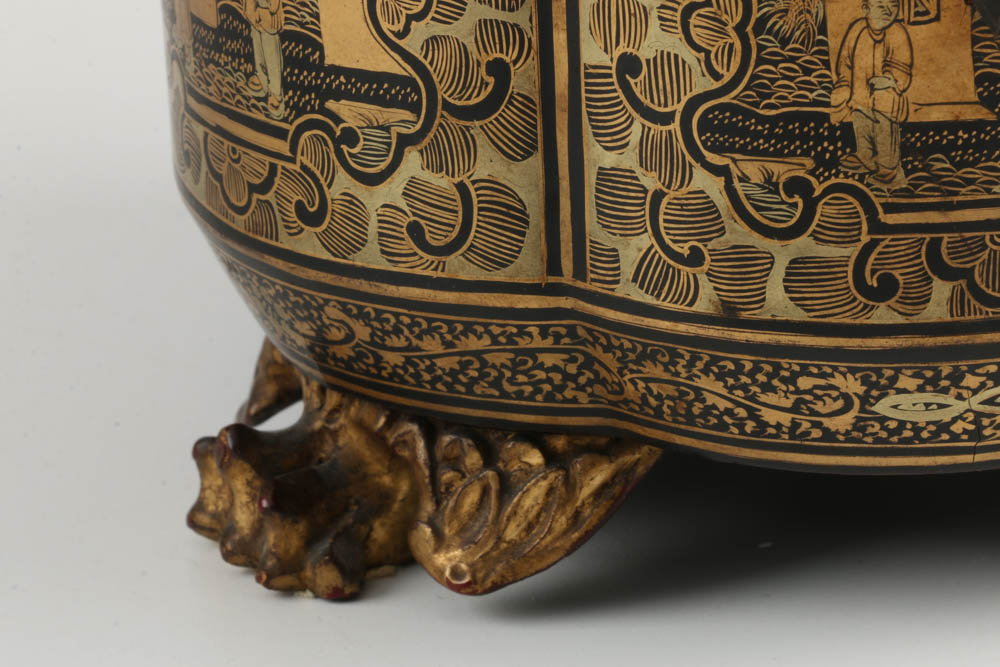 Chinese Qing Dynasty Lobate Tea Caddy Chest