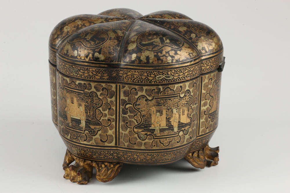Chinese Qing Dynasty Lobate Tea Caddy Chest