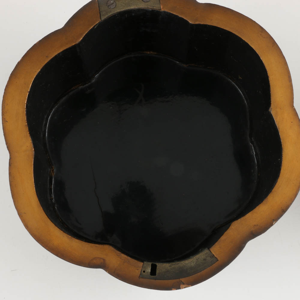 Chinese Qing Dynasty Lobate Tea Caddy Chest