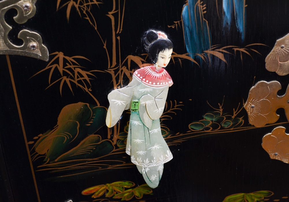 Chinoiserie Chest of Drawers