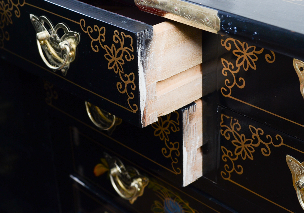Chinoiserie Chest of Drawers