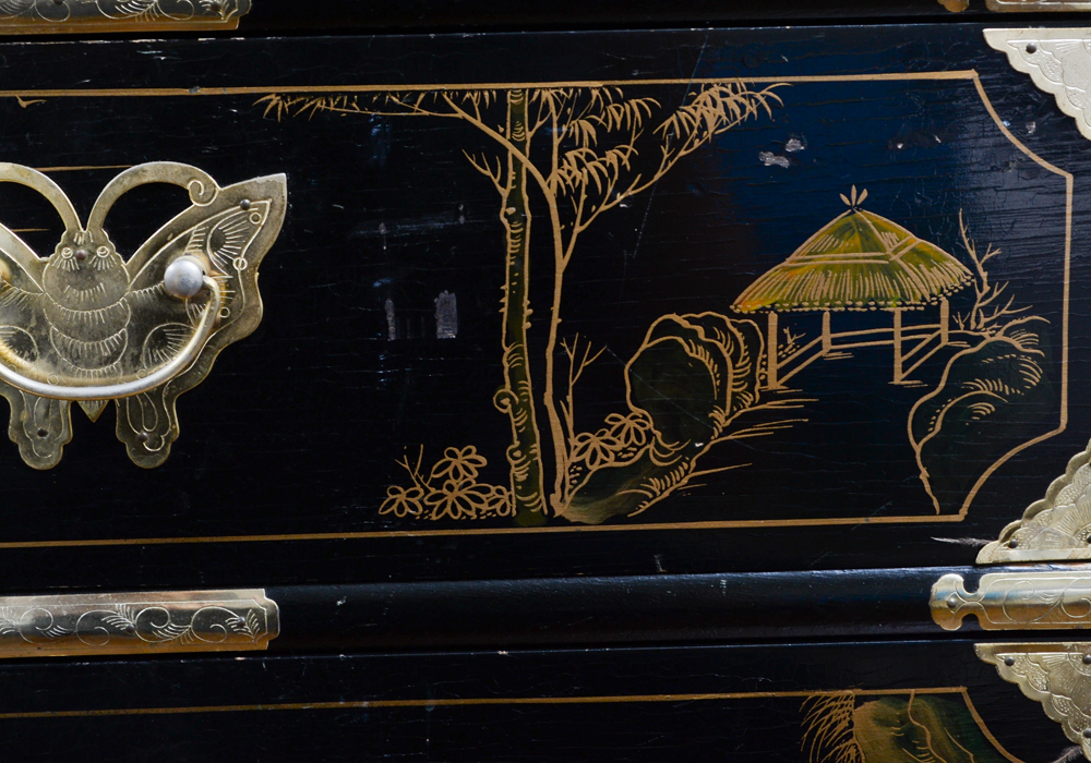 Chinoiserie Chest of Drawers