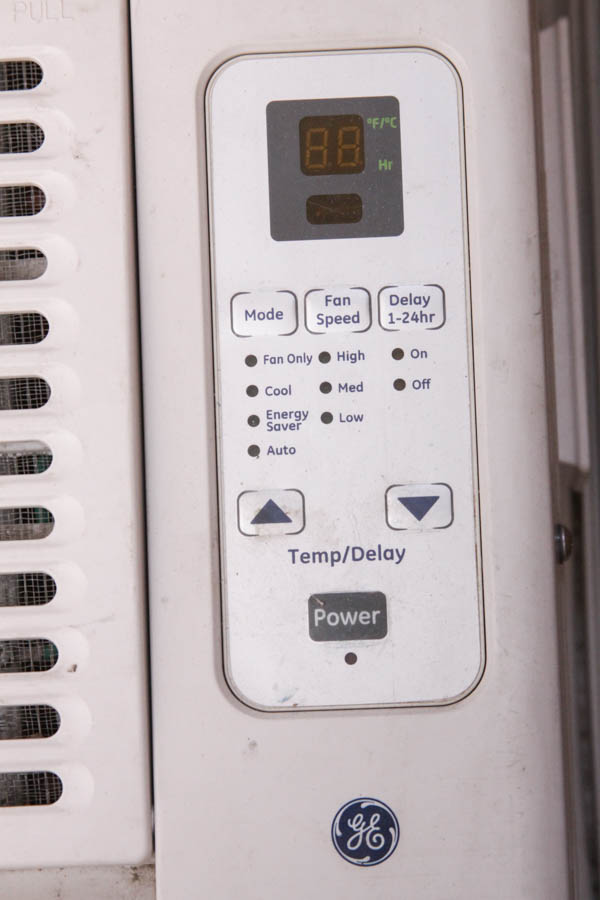 GE 115 Volt Electronic Room Air Conditioner