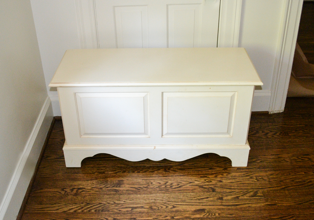 Ethan Allen Cream-Painted Blanket Chest
