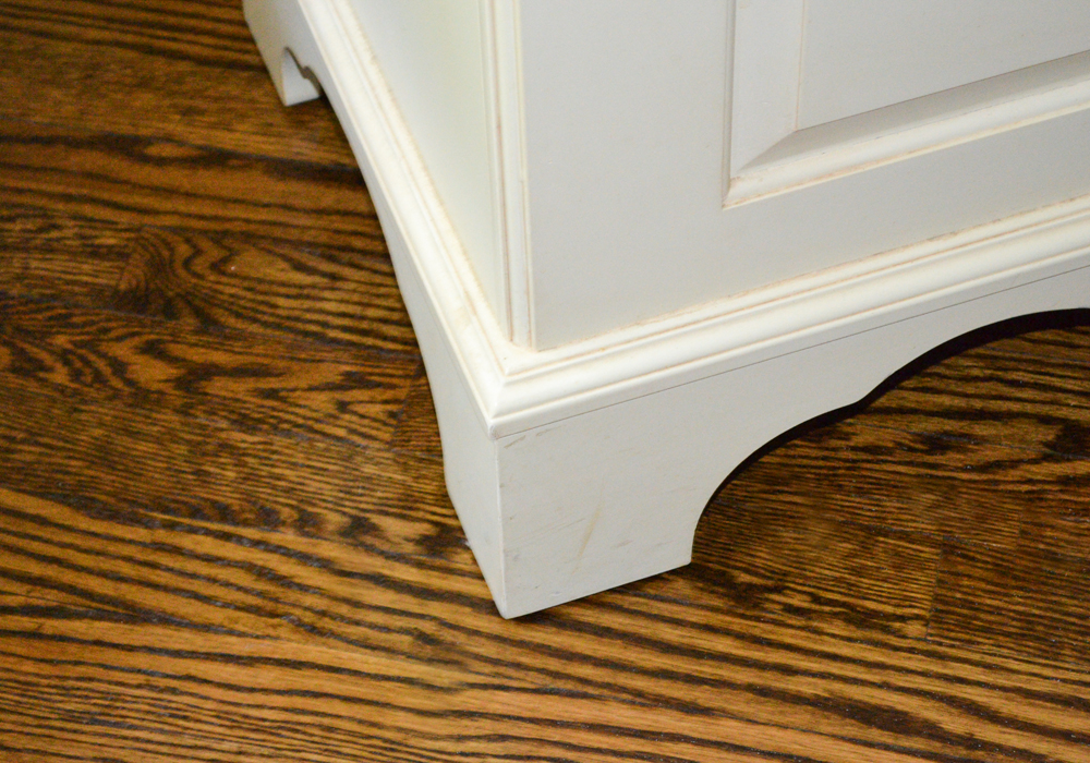 Ethan Allen Cream-Painted Blanket Chest