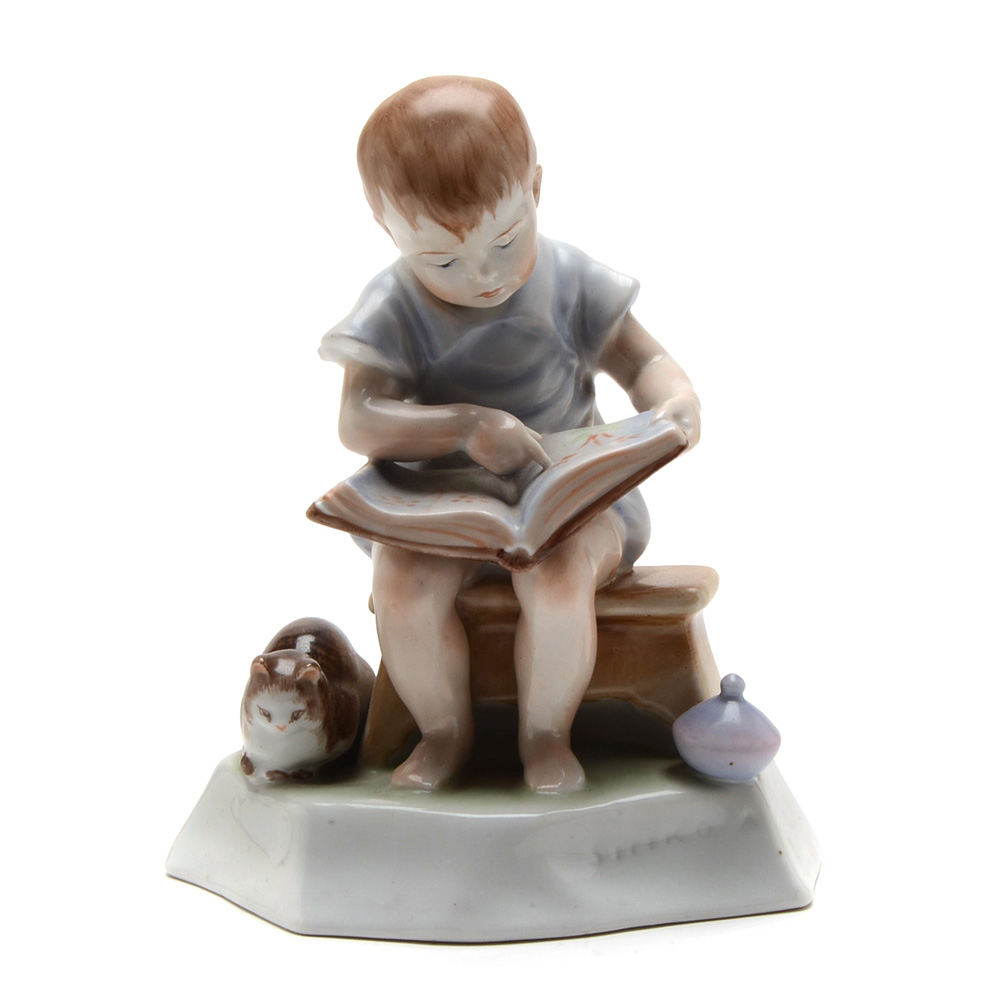 Group of Decorative Figurines