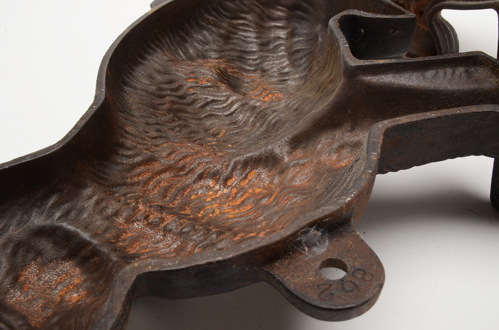 Griswold Cast Iron Rabbit Mold