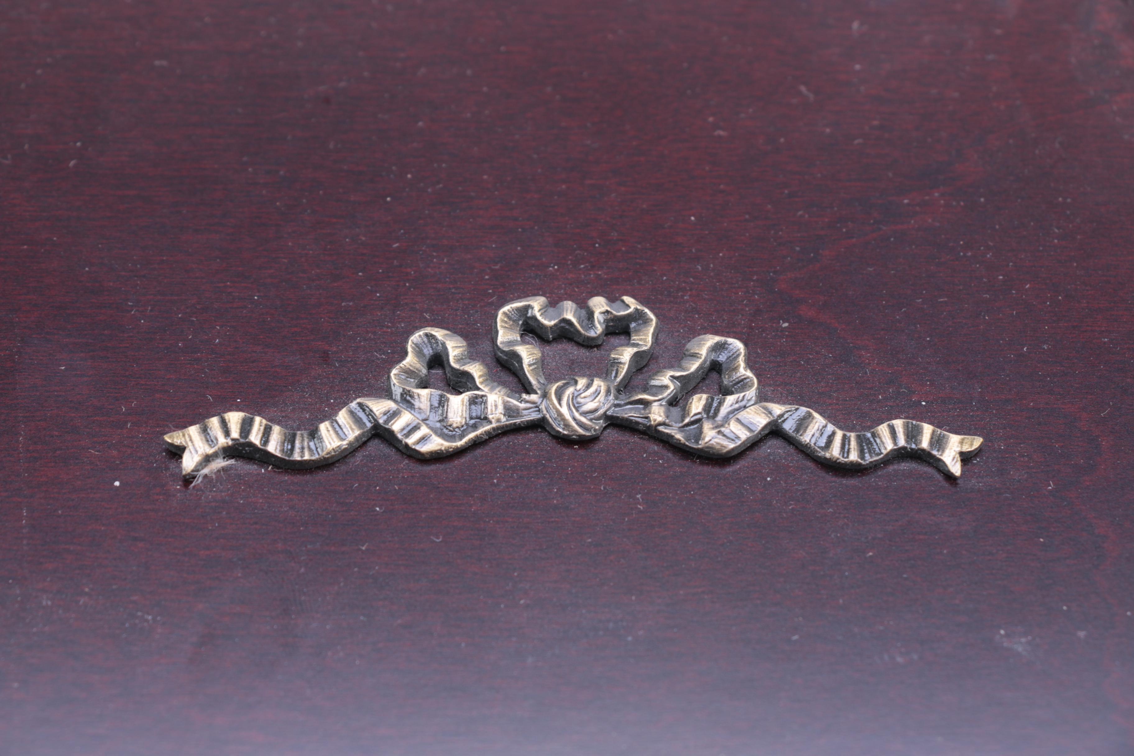 Figural Domino Pieces in Box