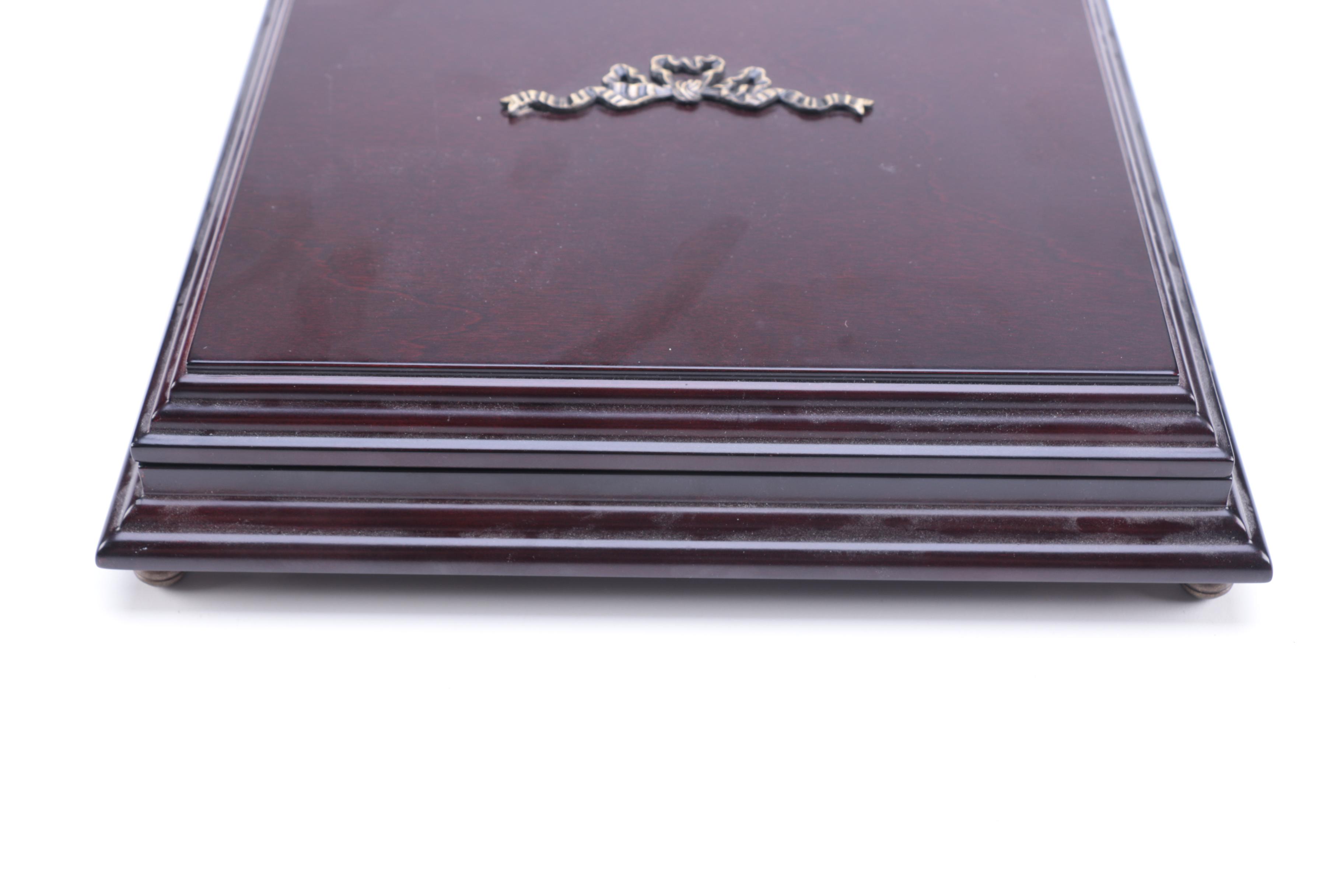 Figural Domino Pieces in Box