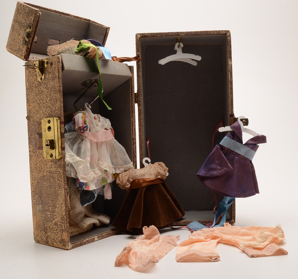 Effanbee Patsyette Doll with Clothing Doll Trunk