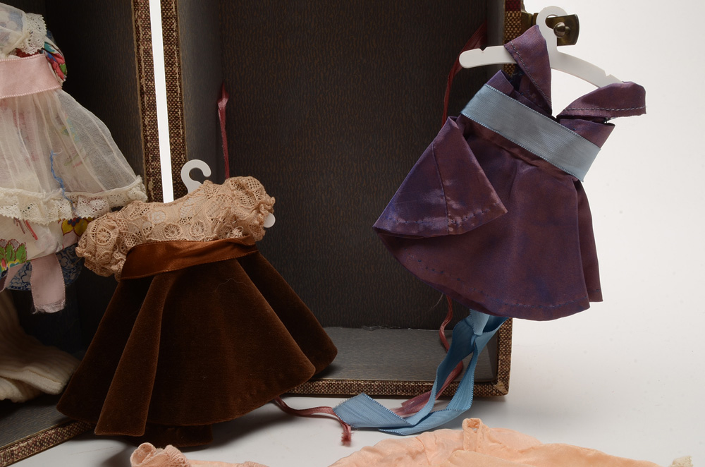 Effanbee Patsyette Doll with Clothing Doll Trunk