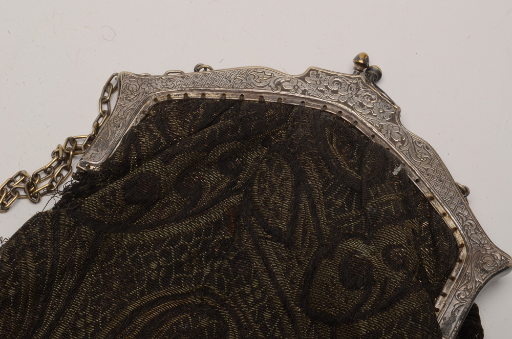 Vintage Silver Plate Frame Handbag