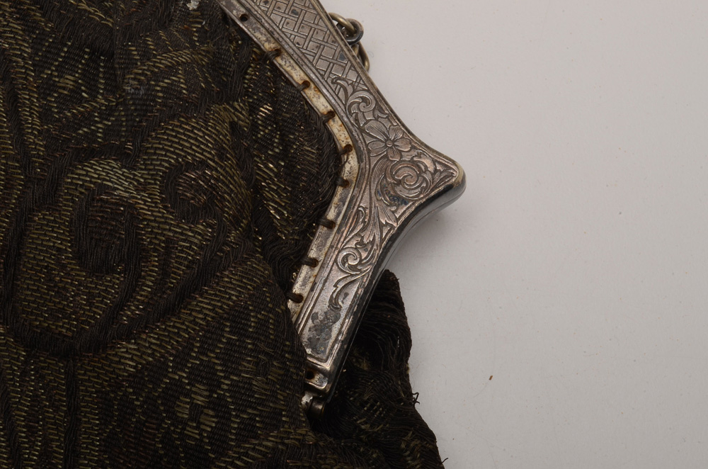 Vintage Silver Plate Frame Handbag