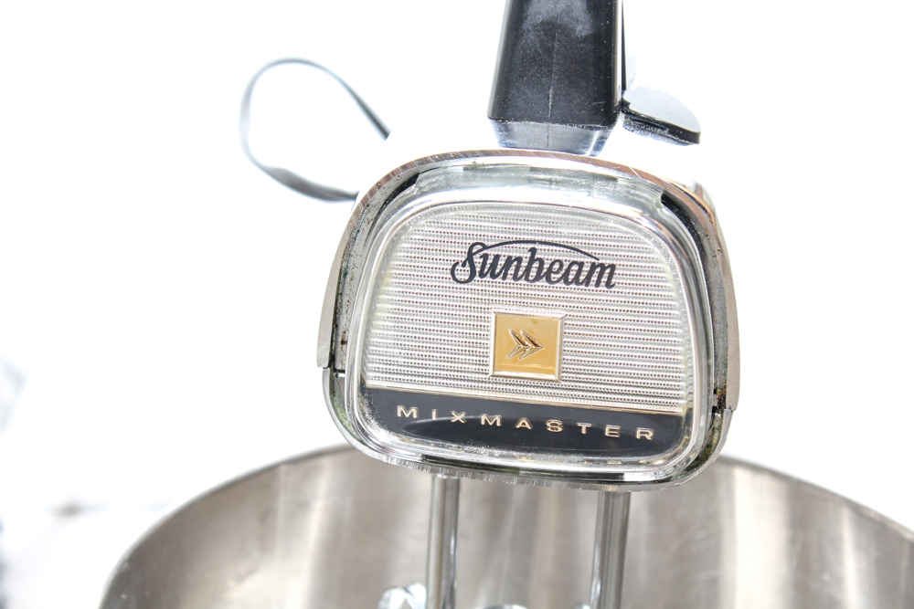 Sunbeam Mixmaster Stand Mixer and Frigidaire Vacuum Sealer