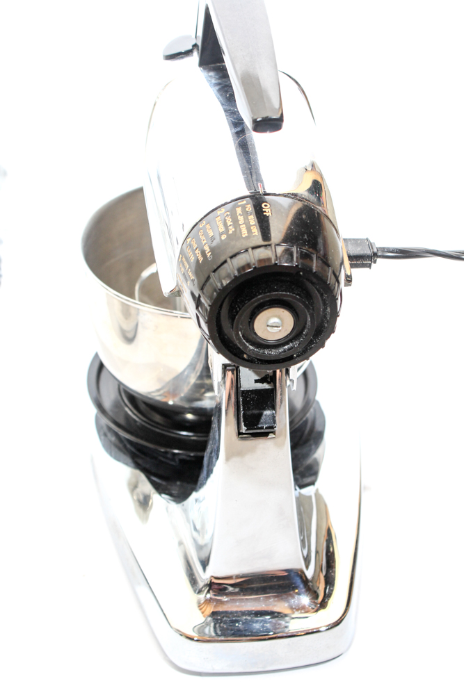 Sunbeam Mixmaster Stand Mixer and Frigidaire Vacuum Sealer