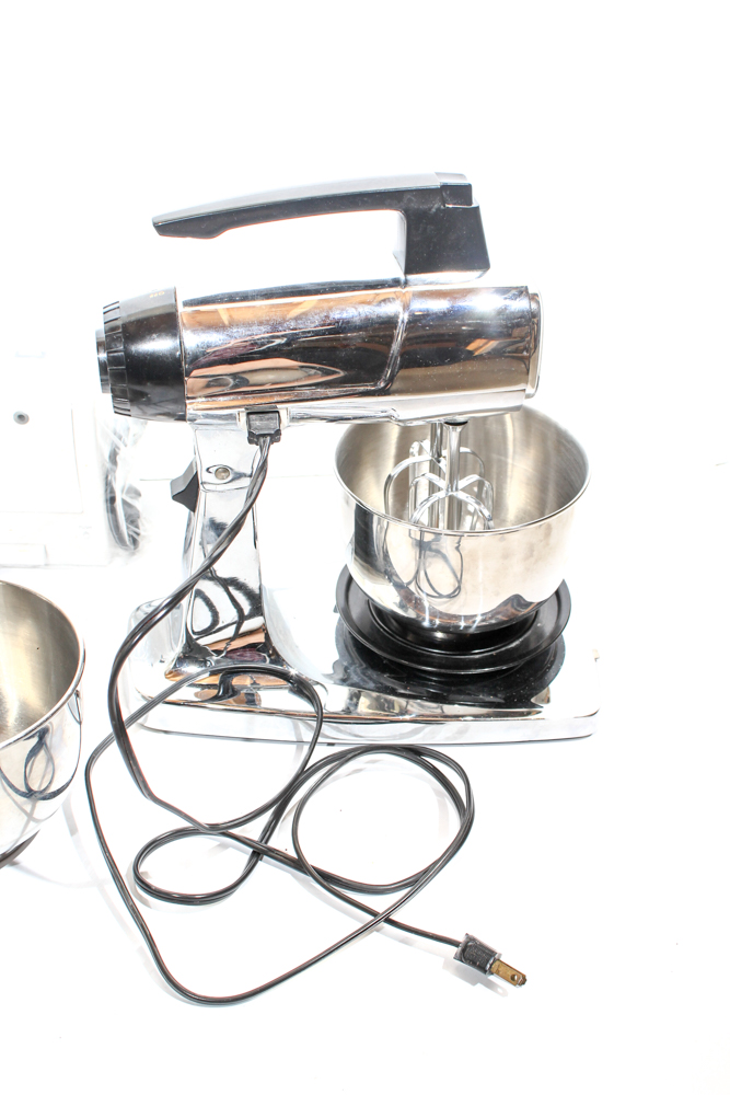 Sunbeam Mixmaster Stand Mixer and Frigidaire Vacuum Sealer