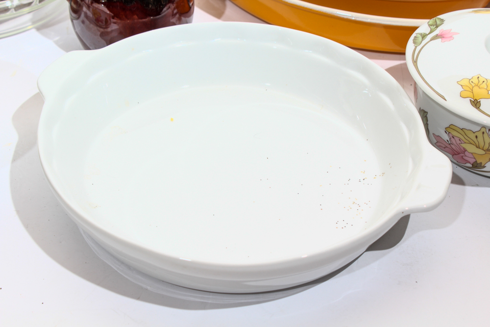 Bakeware Featuring Le Creuset