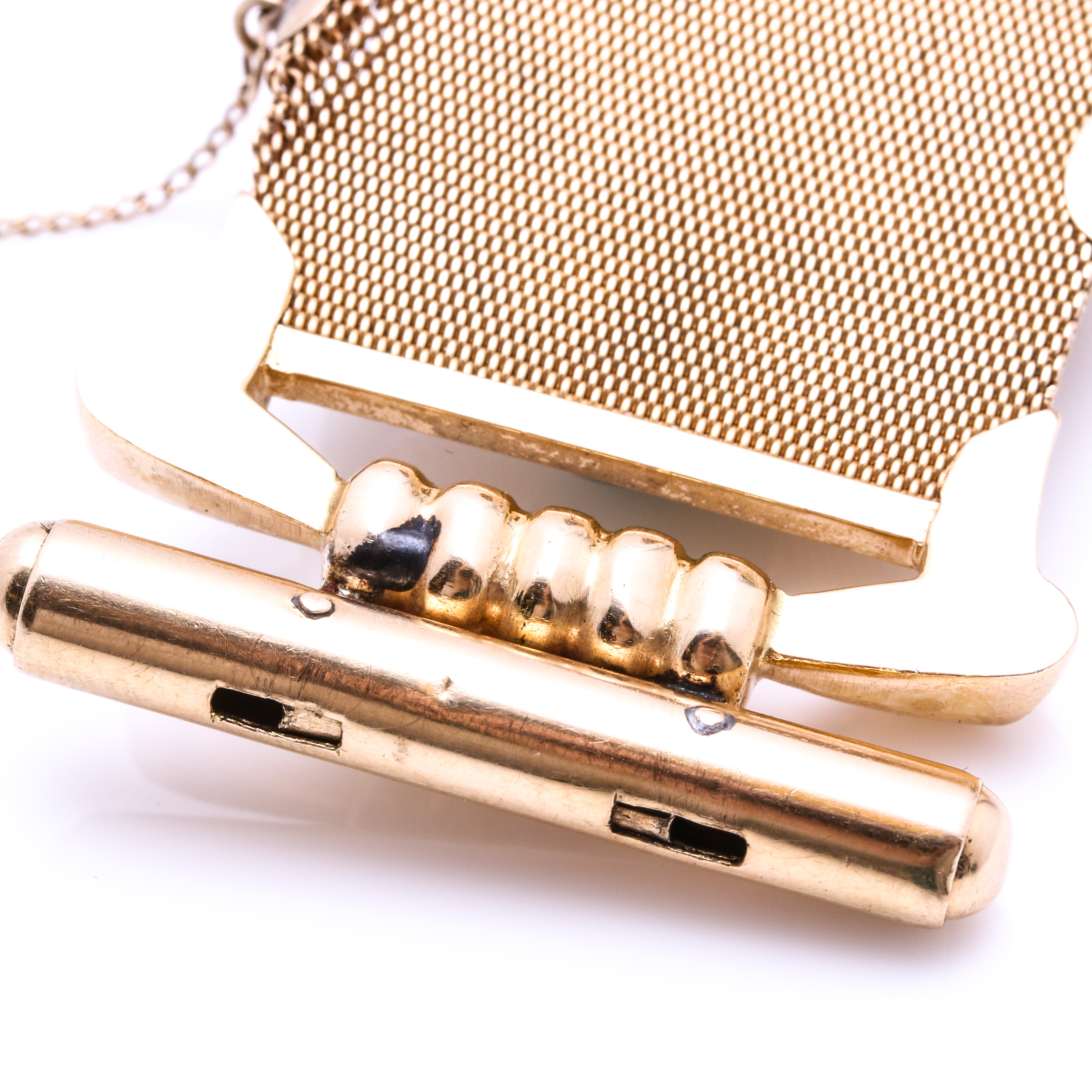 18K Yellow Gold Mesh Bracelet with Dyed Green Chalcedony Stones