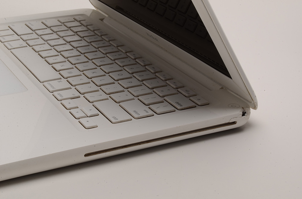 13" MacBook Laptop Computer