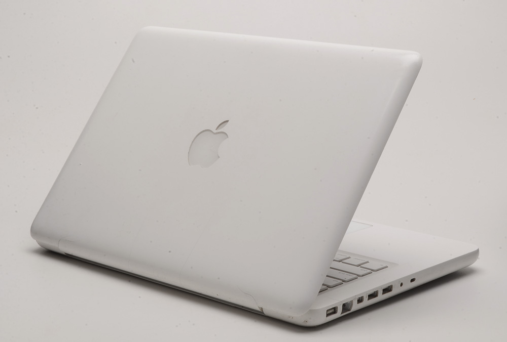 13" MacBook Laptop Computer