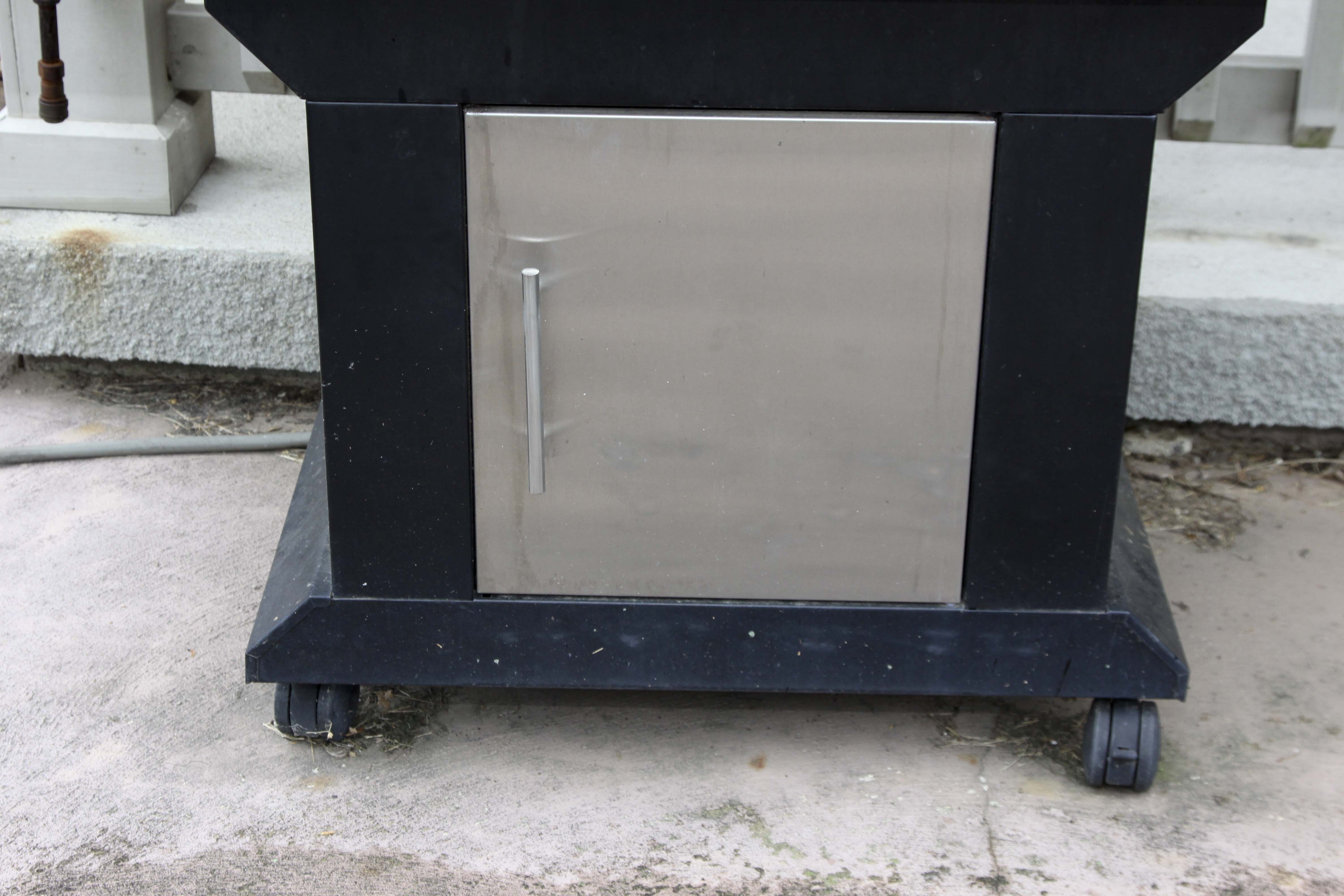 Jenn Air Outdoor Gas Grill