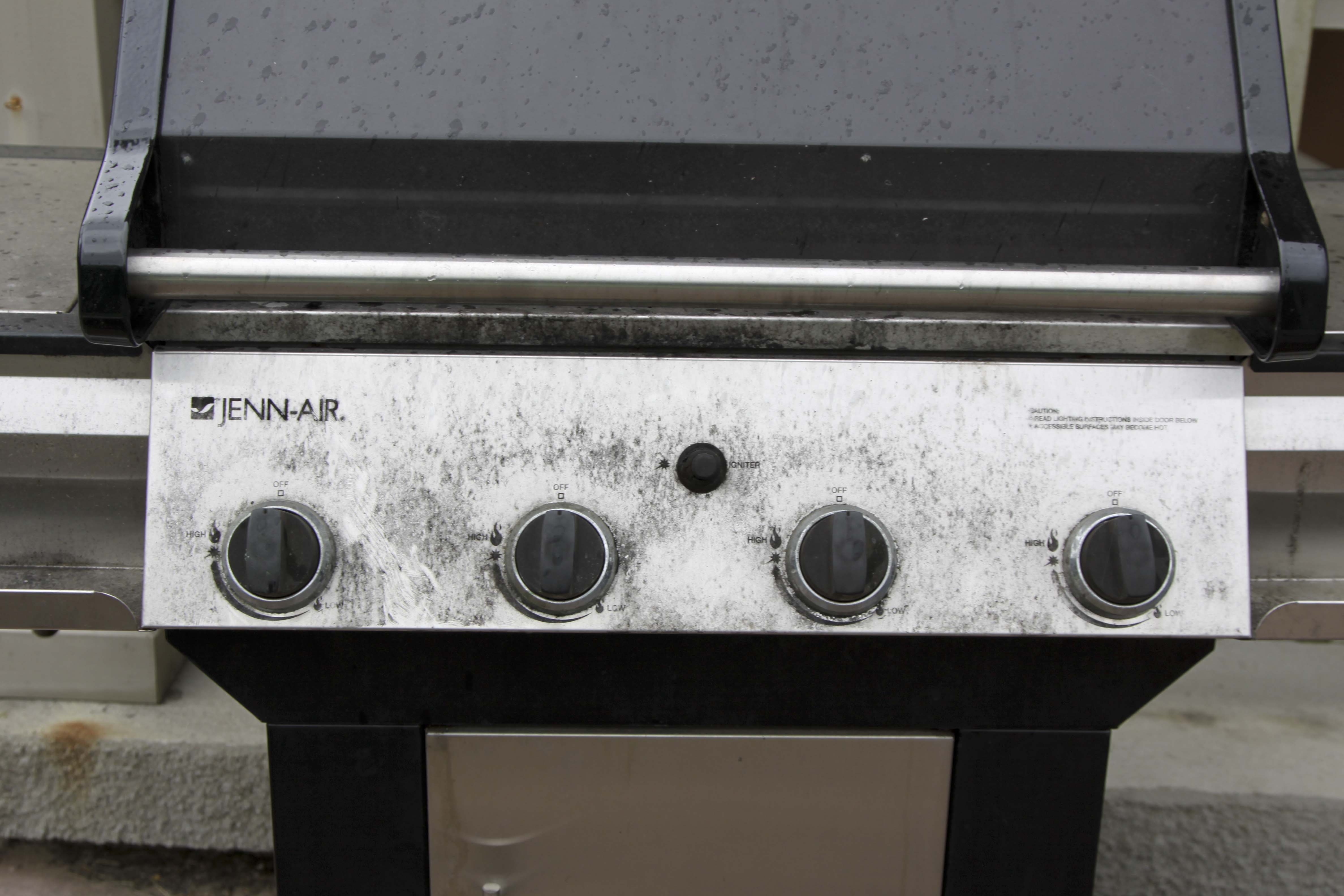 Jenn Air Outdoor Gas Grill