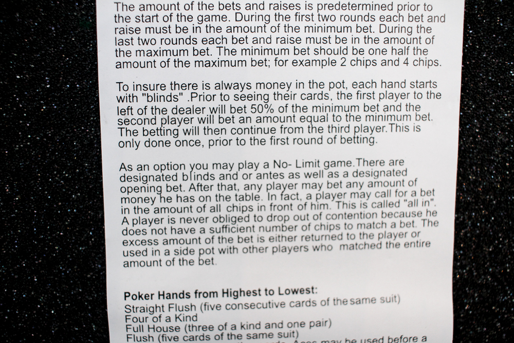 Cardinal's Professional Texas Hold 'Em Tournament Poker Set