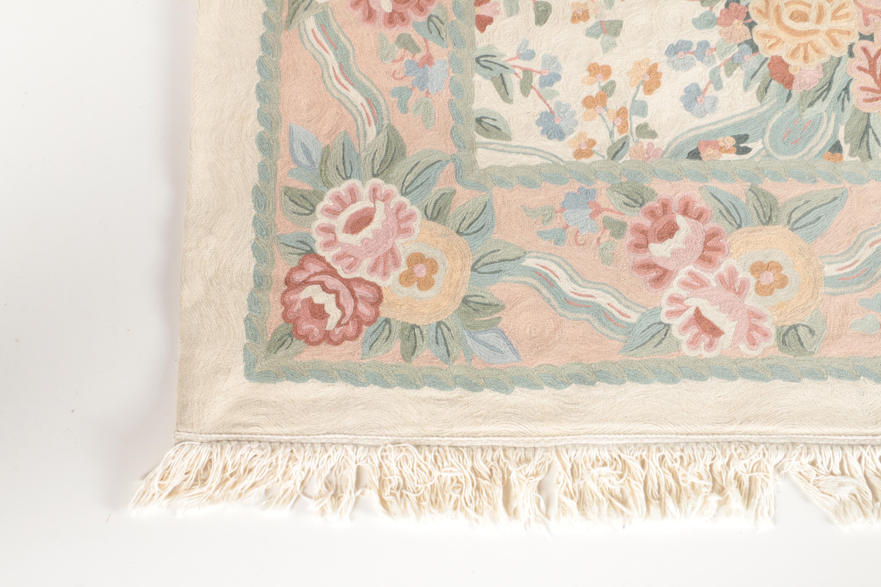 Hand Woven Indian Bill Blass "Raphael Rose" Area Rug