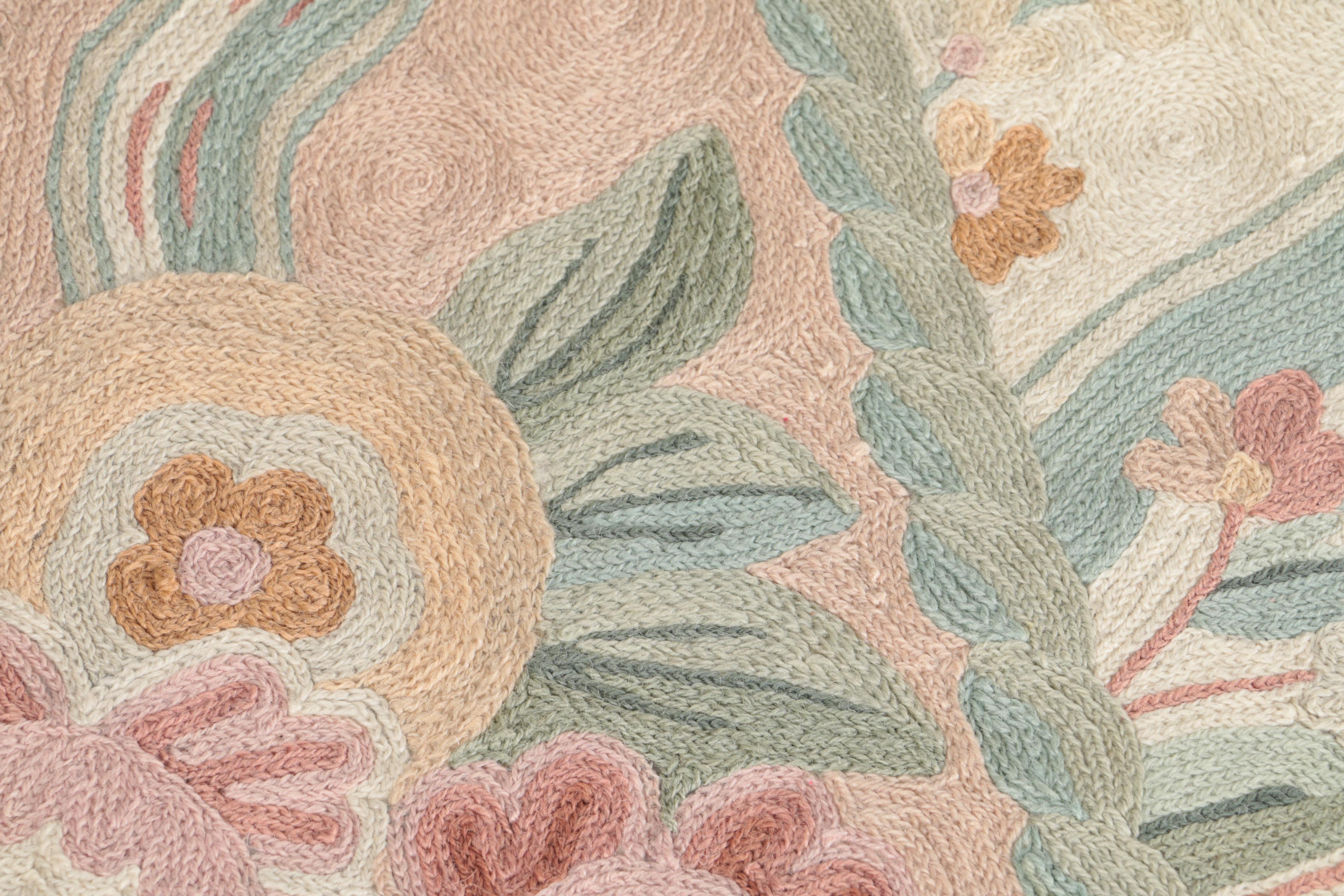 Hand Woven Indian Bill Blass "Raphael Rose" Area Rug