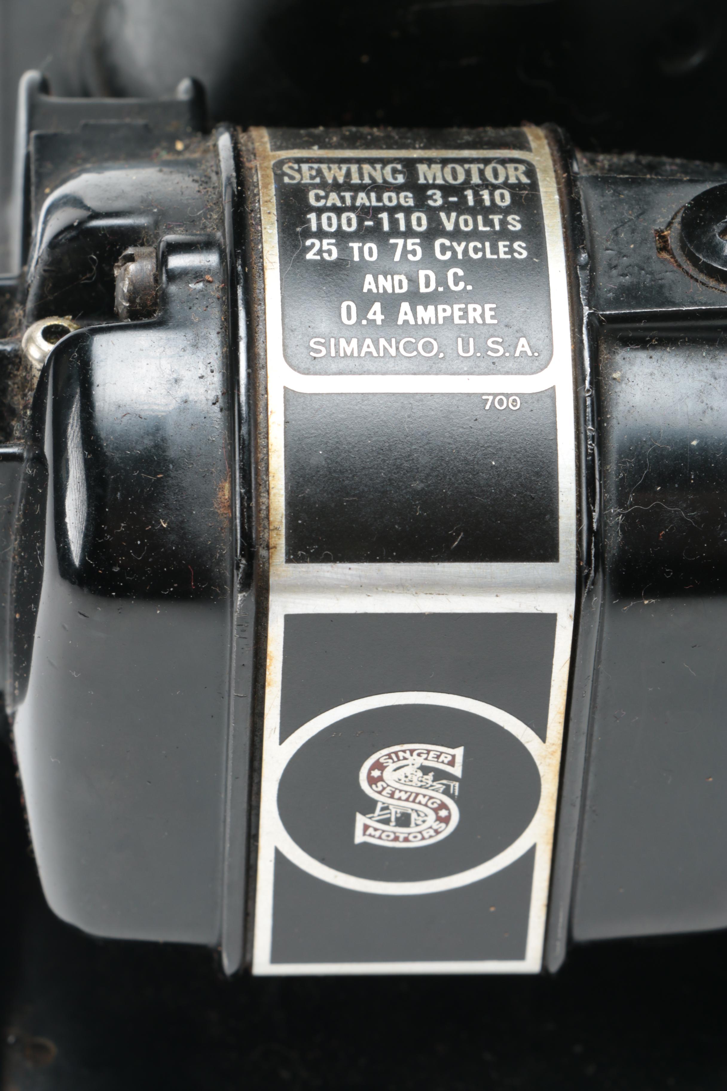 Singer Sewing Machine with Case and Accessories