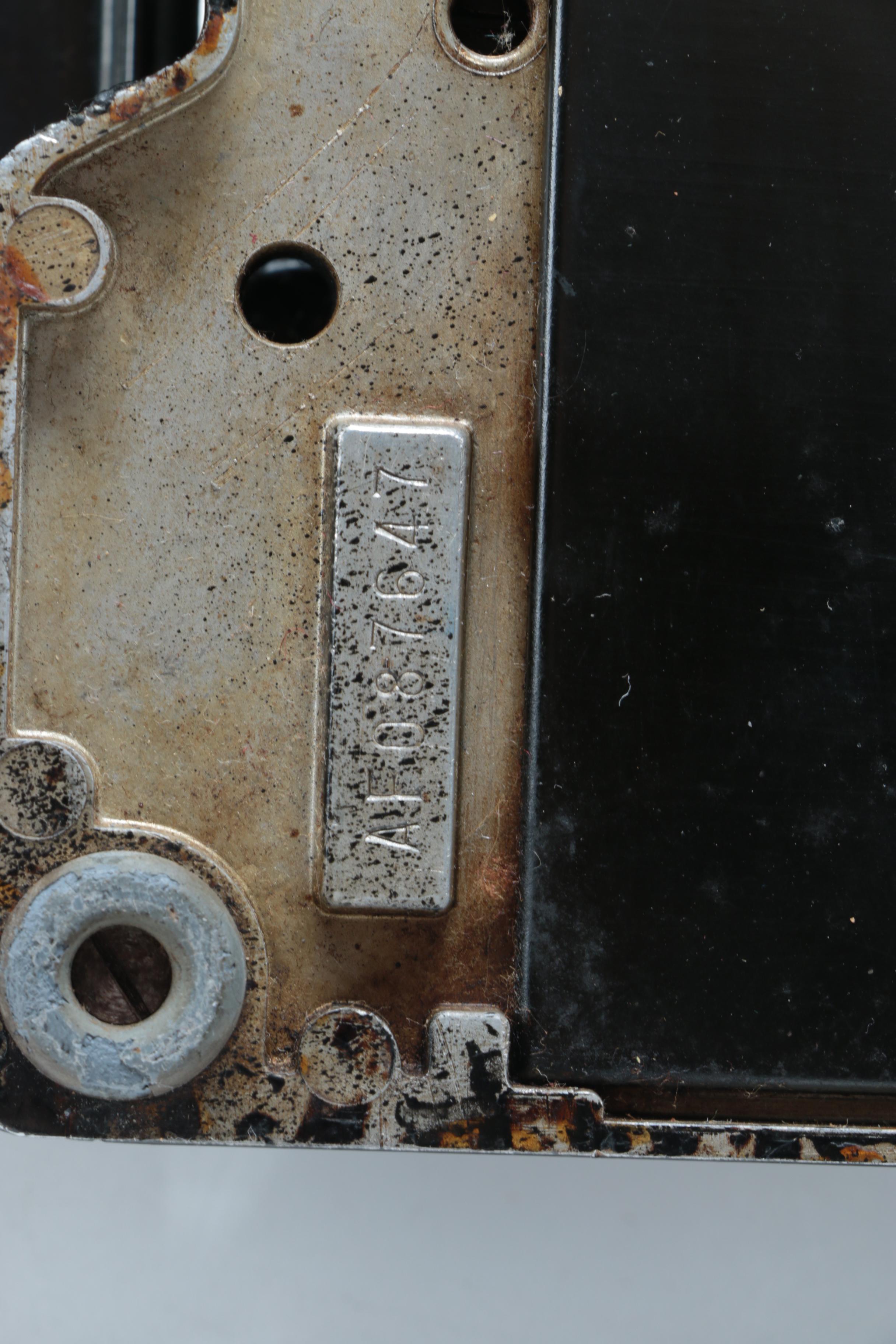 Singer Sewing Machine with Case and Accessories