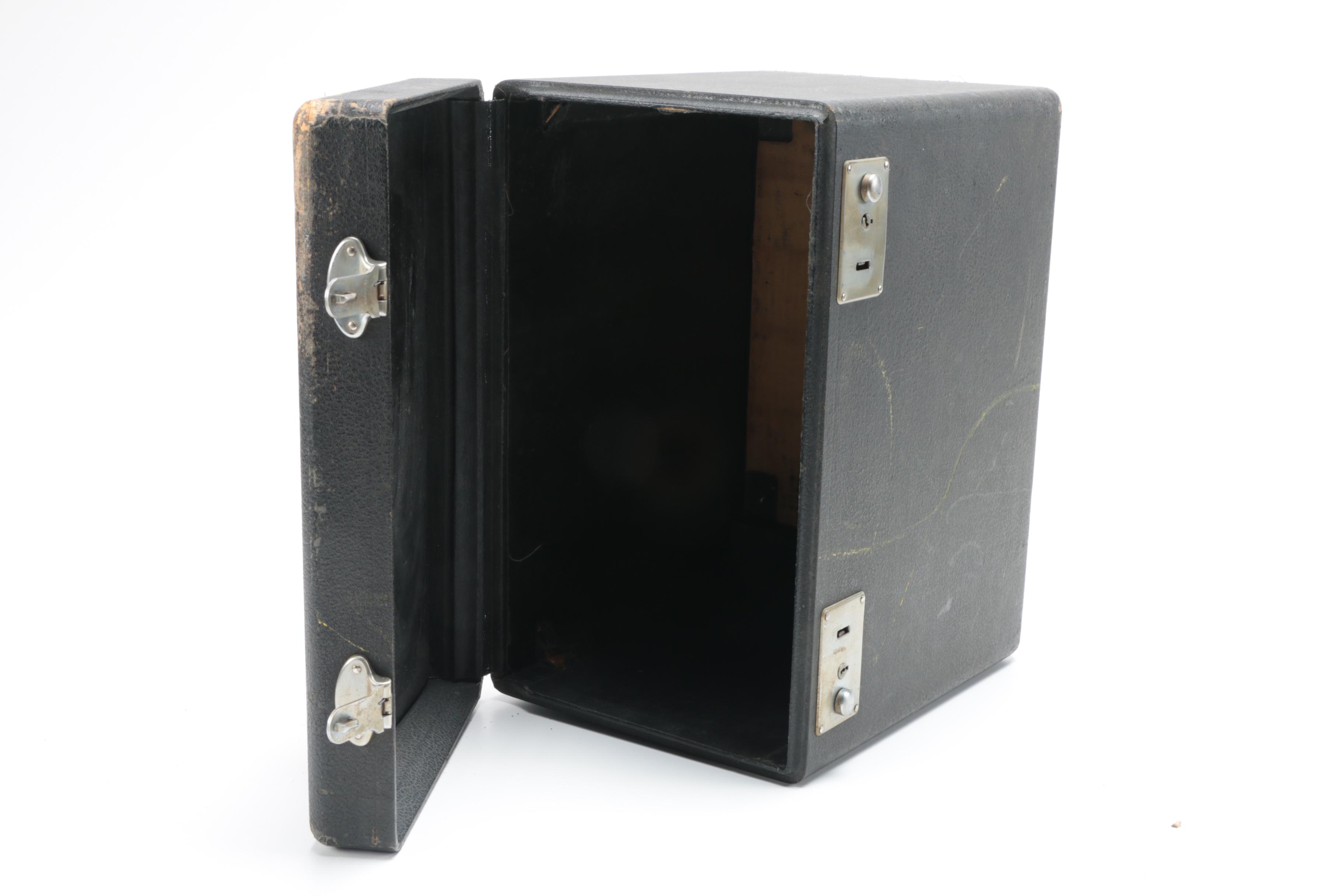 Singer Sewing Machine with Case and Accessories